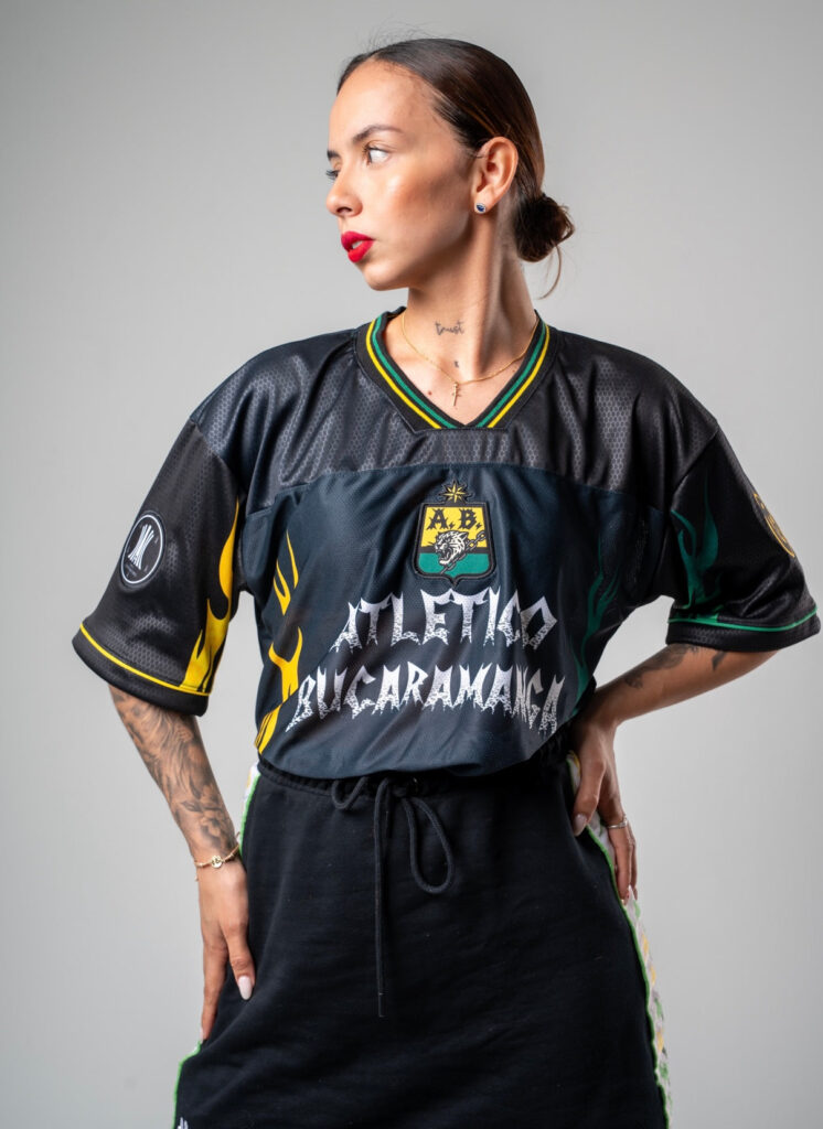 CAMISETA BUCARAMANGA NEGRA